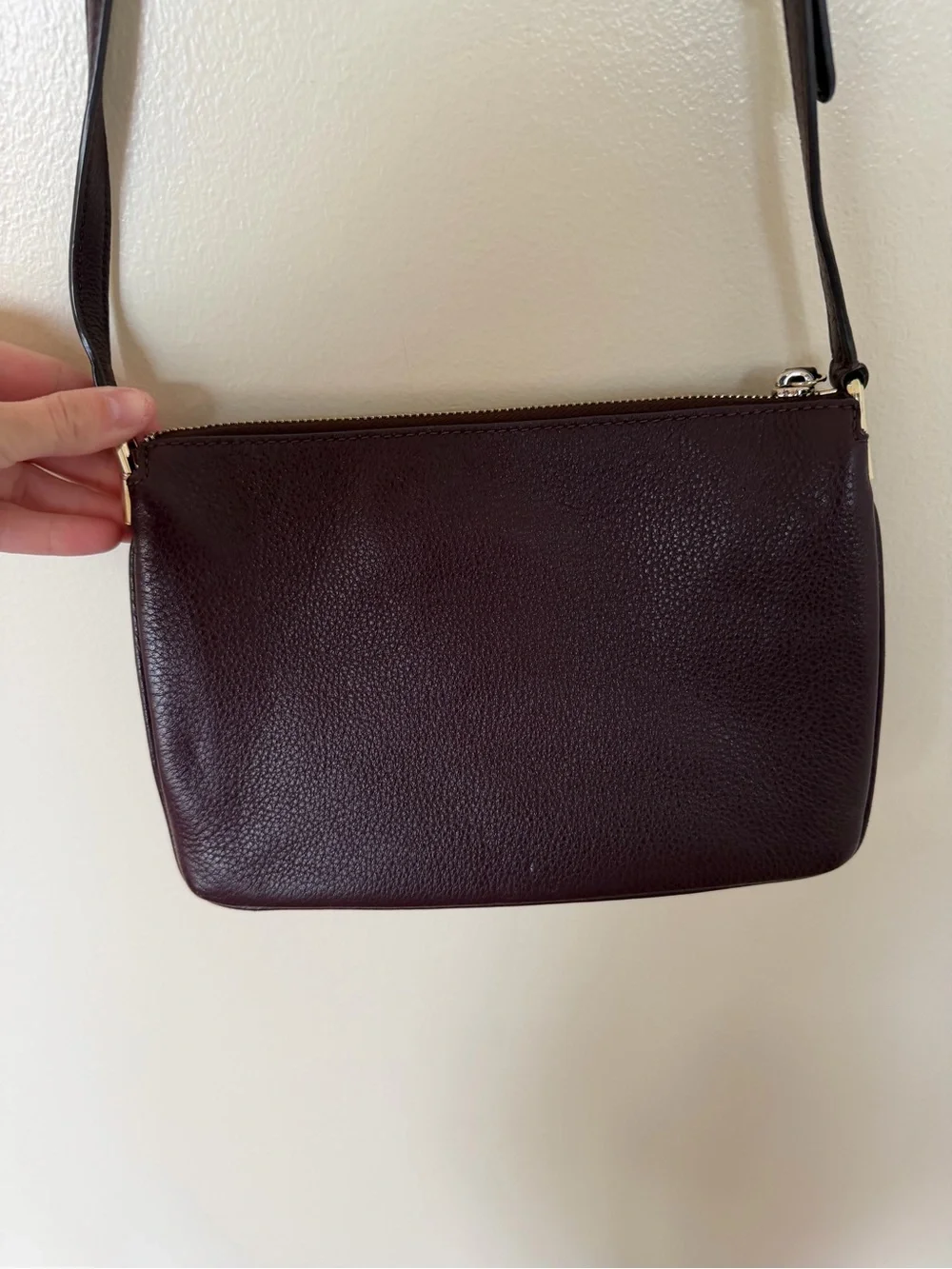 KATE SPADE Jackson Triple Gusset Crossbody Bag in Pebble Leather Cherrywood